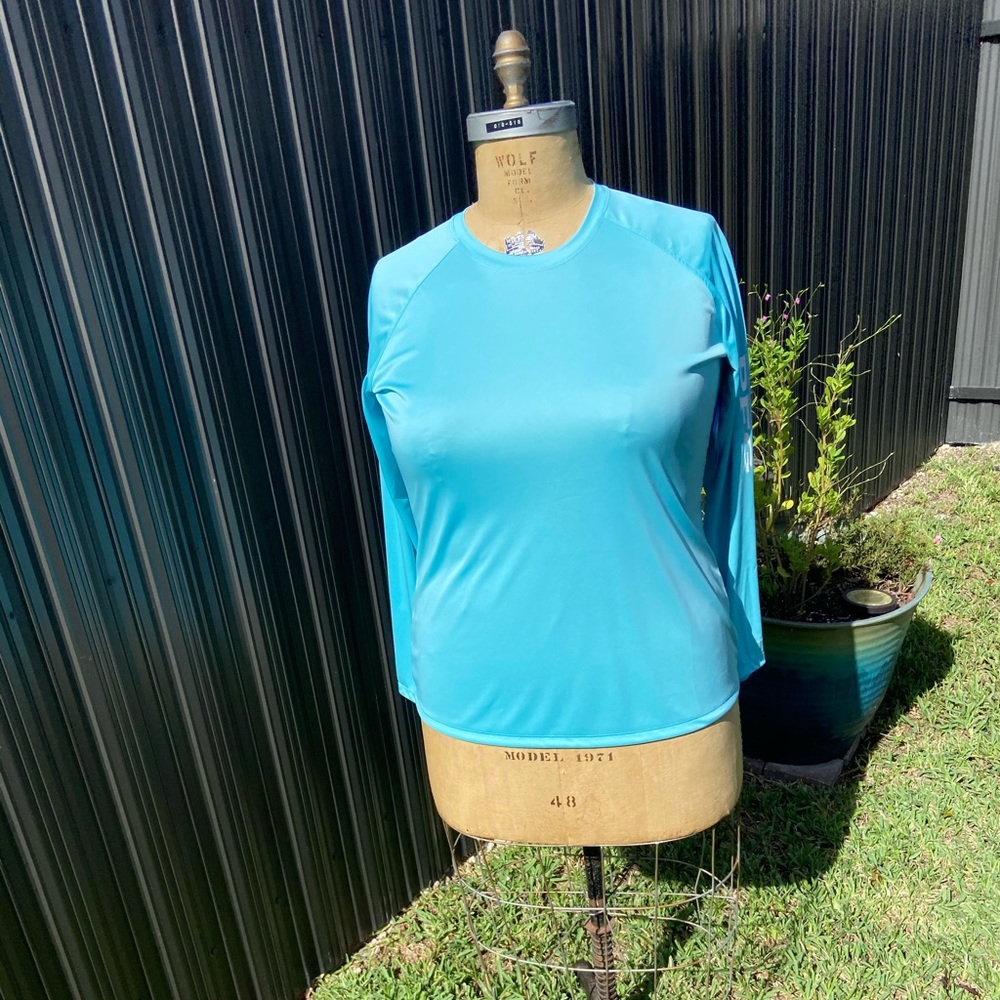 Columbia long sleeve active wear shirt